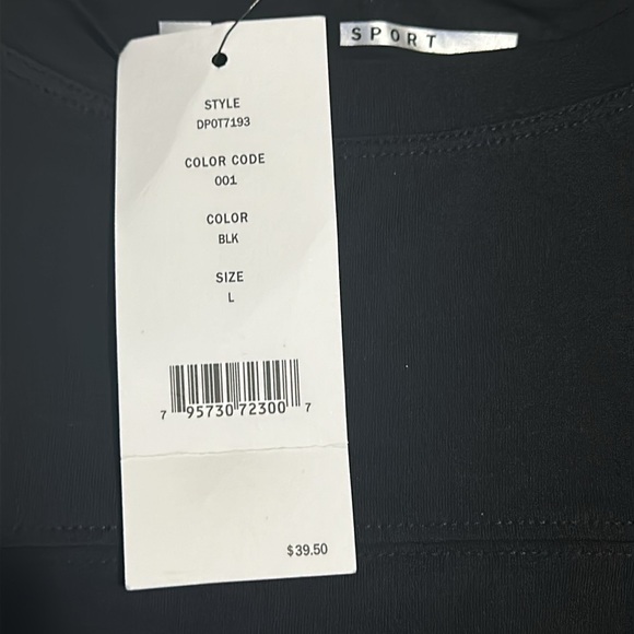 NWT. Woman’s DKNY sport black shirt sleeve T-shirt. - Picture 4 of 6